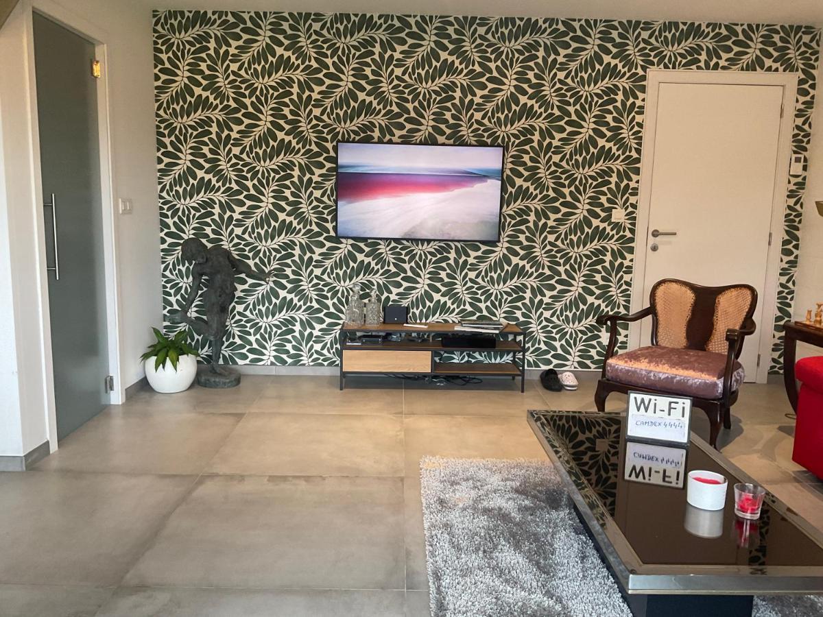 Lovely 1-Bedroom Appartement Le Joyau With Indoor Pool And Sauna Lasne Екстер'єр фото